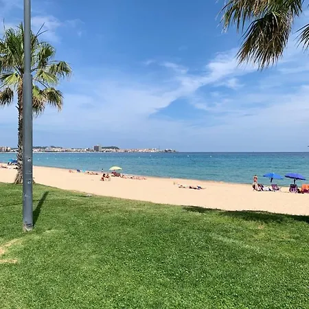 En Torre Valentina, La Mejor Playa A Dos Minutos En San Antonio De Calonge Calonge (Catalonia)